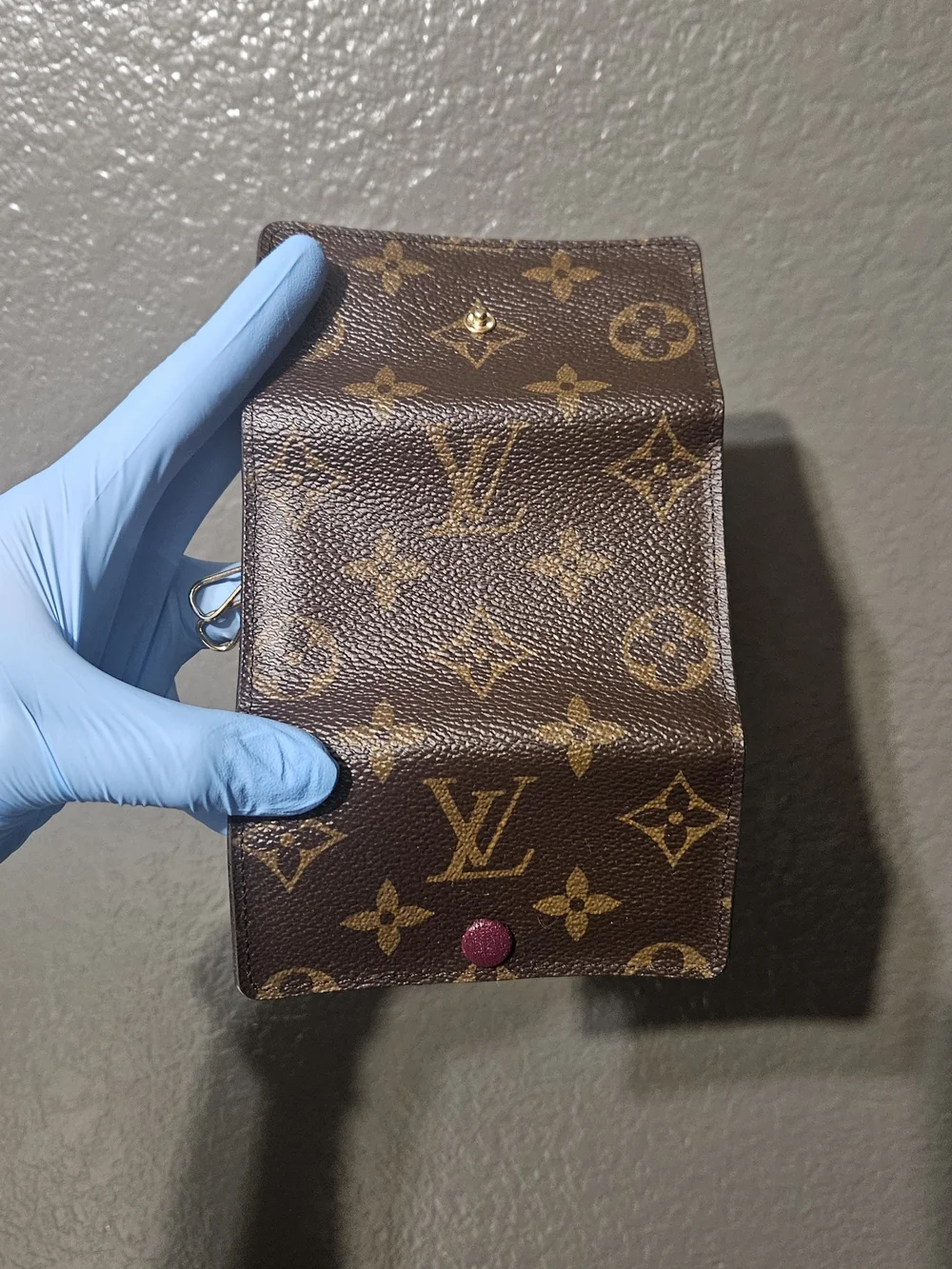 Authentic Louis Vuitton Microchip Keyholder -Very Good Condition